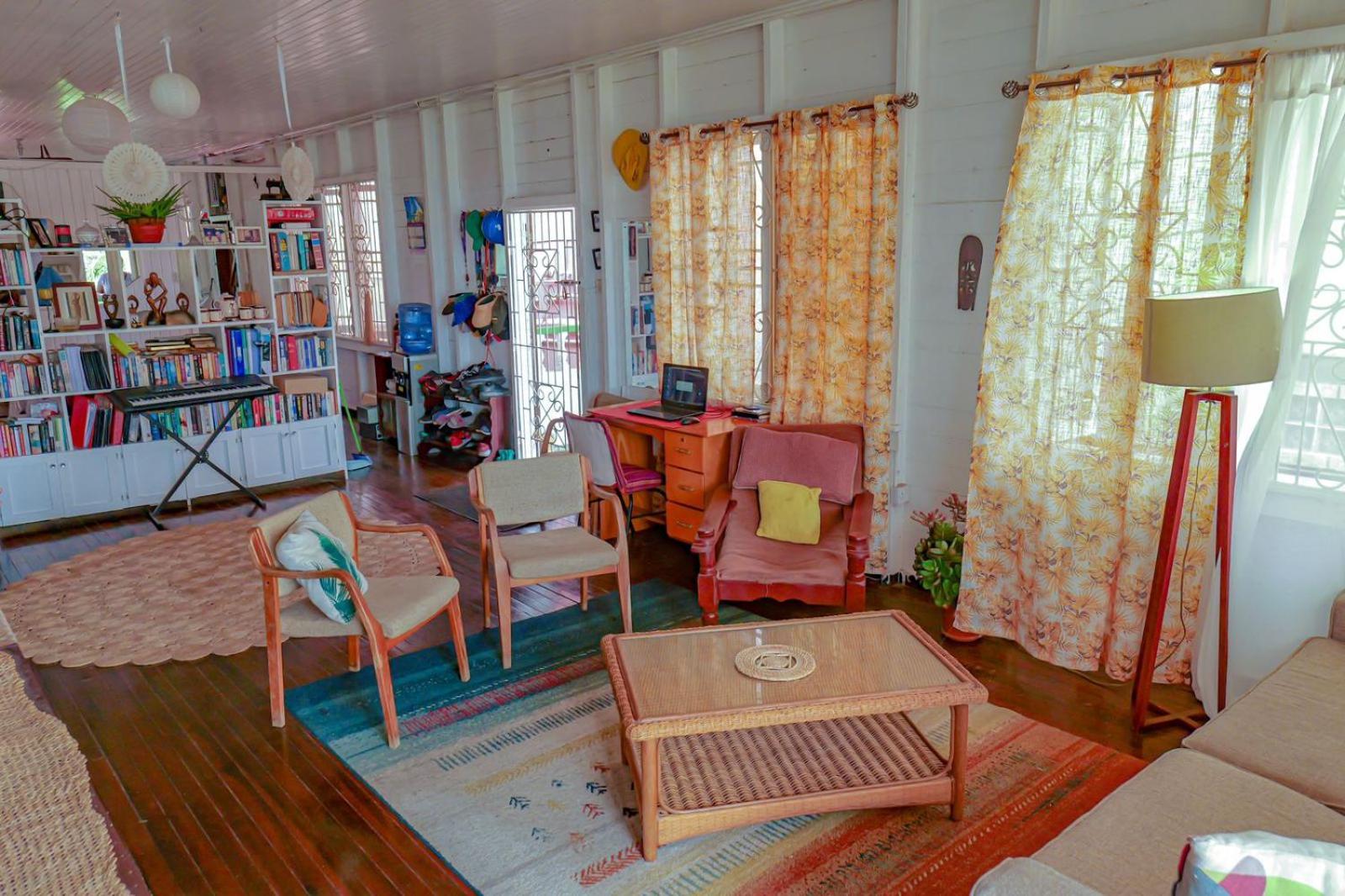 Smith'S Homestay Georgetown Exterior photo